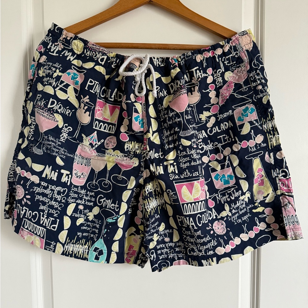 Lilly Pulitzer Drinks on Me Swim Trunks Cocktail Drinks Pool Beach Party Size L